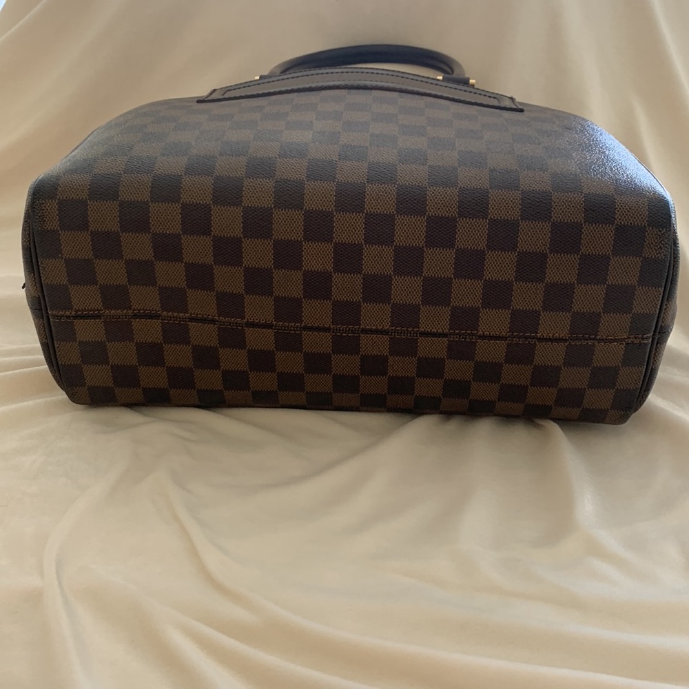 Louis Vuitton Bag - Picture 10 of 16